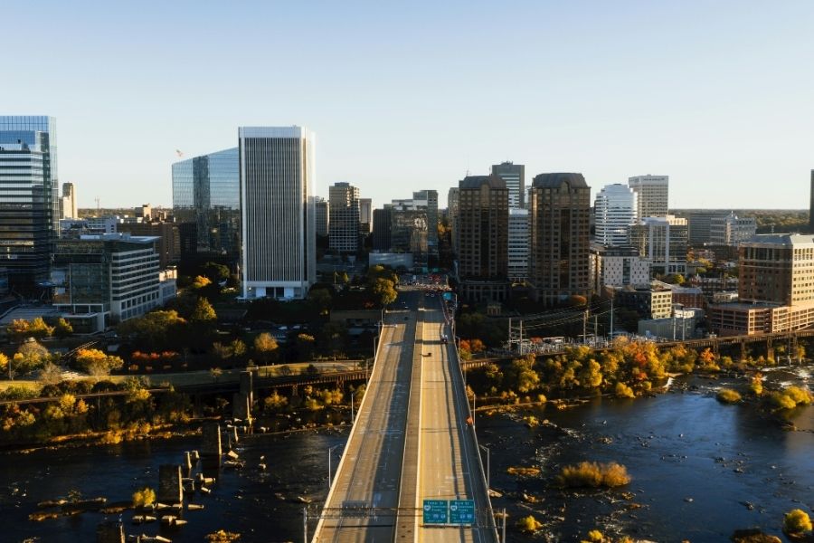 Is a Lower Realtor Commission Worth It When Selling in Northern Virginia?